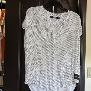 Calvin Klein Jeans Women’s White Flowered Top